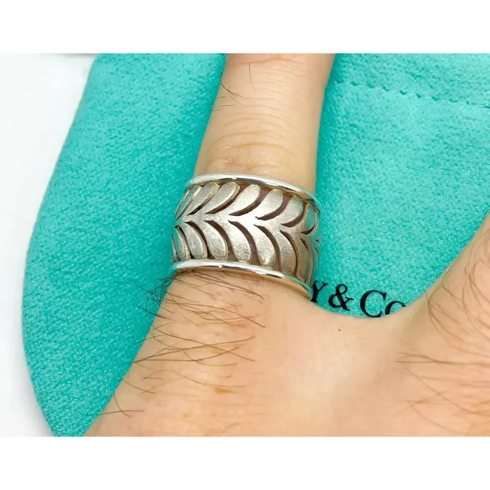 Tiffany & Co. Paloma Picasso Villa Palm Leaf Wide Silver Ring Band Size 4.75